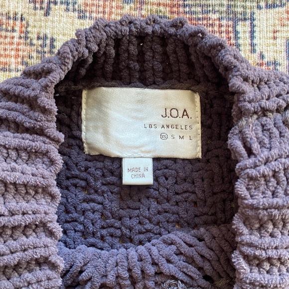 JOA cold shoulder sweater - Picture 4 of 5